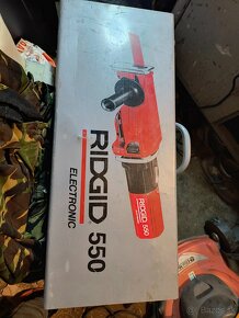 Ridgid 550 chvostova píla z držiakom na rury - 4