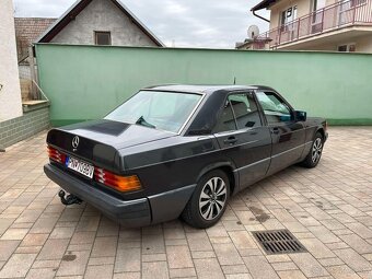 Mercedes 190E 2,0 benzin r.v:1988 - 4