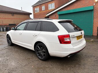 Škoda Octavia Vrs 2.0 TSI DOVOZ GB - 4