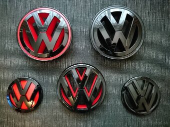 Logo znak VOLKSWAGEN cierne leskle / cervene - 4