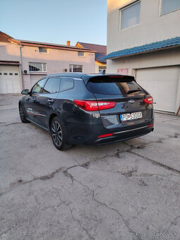 KIA OPTIMA SW 1,6 CRDI GOLD 82 000KM ZÁRUKA - 4