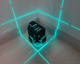 12 líniový PROFI 3D krížový samonivelačný laser zelený DEKO - 4