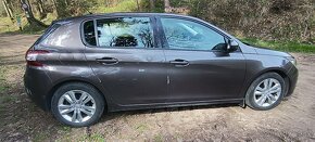 Peugeot 308 hatchback - 4