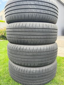 Lente pnenumatiky Bridgestone Alenza - 235/50 R20 100w - 4