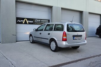 Opel Astra Caravan 2008 - 4