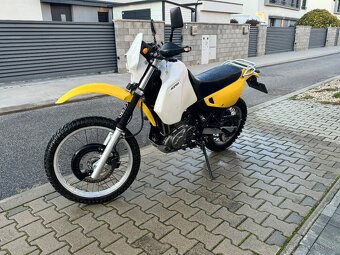 Suzuki DR 650 R SP44 - 4