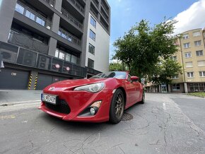 Toyota GT86 Coupe - 4