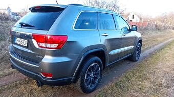 Jeep Grand Cherokee 3.0 - 4