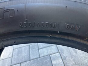 BFGoodrich 235/45 R18 all season - 4