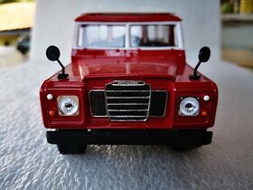 Land Rover , 1:24 - 4