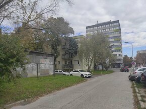 Predaj garáže, 19 m2, Skalická ulica, Bratislava-Nové Mesto - 4