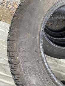 195/65R15 - 4