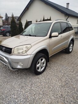 TOYOTA Rav 4 automat, benzín 4x4 - 4