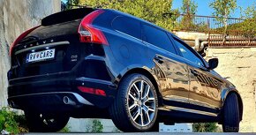 Volvo XC60 2.4 D5 AWD-R_Design-2.majiteľ-TOP Stav-Automat - 4