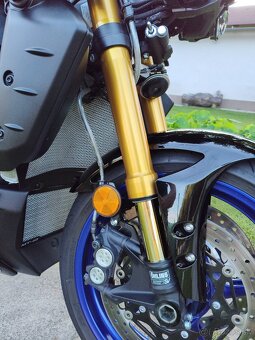 YAMAHA MT-10 SP - 4