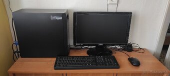 Stolný PC HP pro - 4