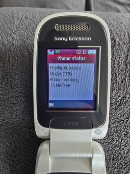 Sony Ericsson Z310i - 4