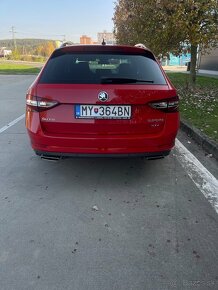 Škoda Superb Combi 2.0 TSI 4x4 L&K DSG - 4