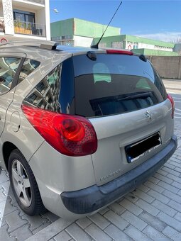 Predám Peugeot 207 SW (2009) – spoľahlivé auto - 4