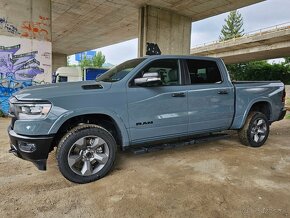 Dodge RAM Built to Serve Edition 5.7L V8 Vzduch 4WD A/T 2021 - 4