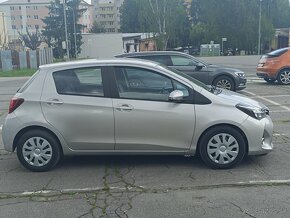 Toyota Yaris hybrid 1,5 54 kW automat, r.v. 2017 5 dverí - 4