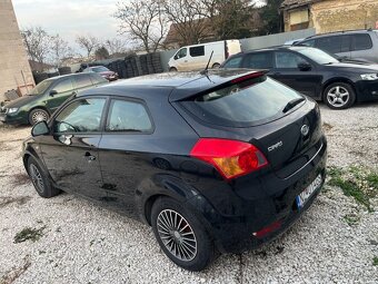 KIA ceed - 4