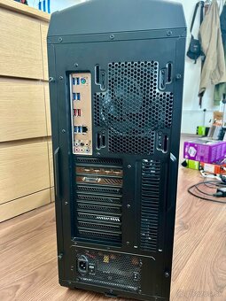 Skladany PC Intel i7 7740x, 32GB RAM, Geforce GTX 1070 - 4