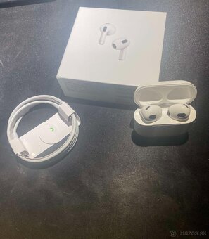 Apple AirPods 3 - 4