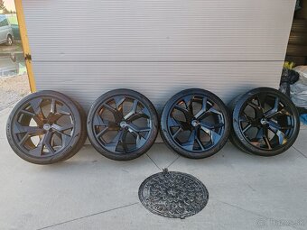 5x112 r23 Q8 RSQ8 - 4