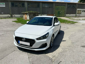 HYUNDAI i30 Fastback 1,6CRDI 100KW 136PS 7DCT - 4