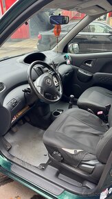 Toyota Yaris Vesro 1,3 benzin - 4