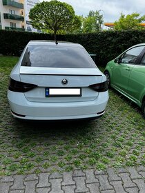 skoda superb iii 3 tuning spoiler kridlo sportline - 4