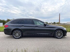 BMW 520d Touring Sport Line packet A/T - 4