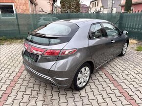 Honda Civic 1.8i 103kW 2010 150478km Comfort - 4