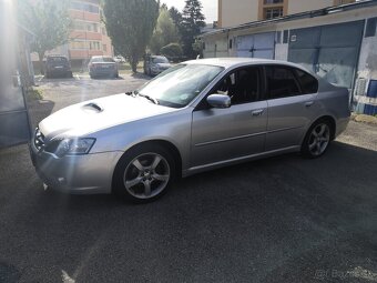 Subaru legacy - 4