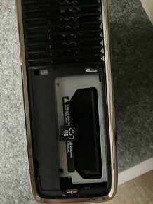 Xbox 360 Slim + Hry - 4