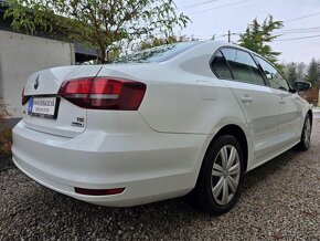 Volkswagen Jetta 1.2 TSI Comfortline, Mesačne: 133€ - 4