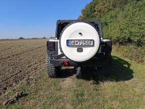 Jeep Wrangler JK 3.8L + plyn - 4