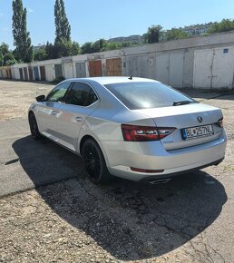 Skoda Superb 2.0 TSI 206kw 4x4 DSG L&K - 4