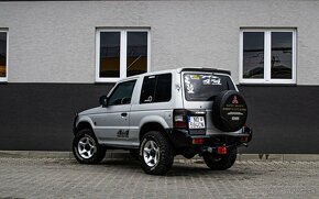 Mitsubishi Pajero 2.5 TD GLX 73kW - 4