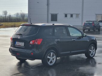 Nissan Qashqai 4x4  7 miestne - 4