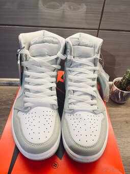 Jordan 1 high Seafoam - 4