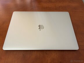 Predám MacBook Pro 15" 2019 - 4