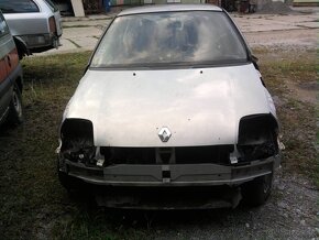 Rozpredam Renault clio 2 a thaliu - 4