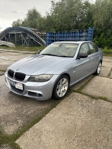 Rozpredam bmw e90 330i n53 Mpaket - 4