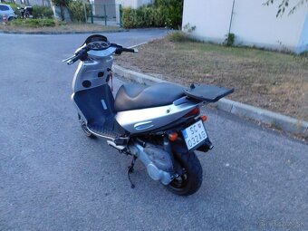 Aprilia Leonardo 150 - 4