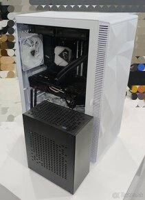 4.3L Mini gamer pc , R5 5600x , Gtx 1080 8gb - 4