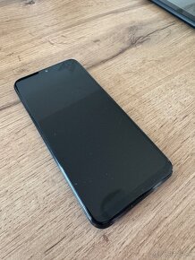 Samsung Galaxy a20e - 4