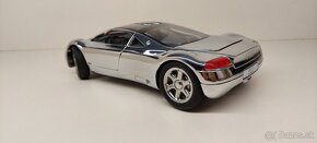 1:18 AUDI AVUS - 4