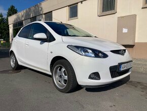 Mazda 2 - 4